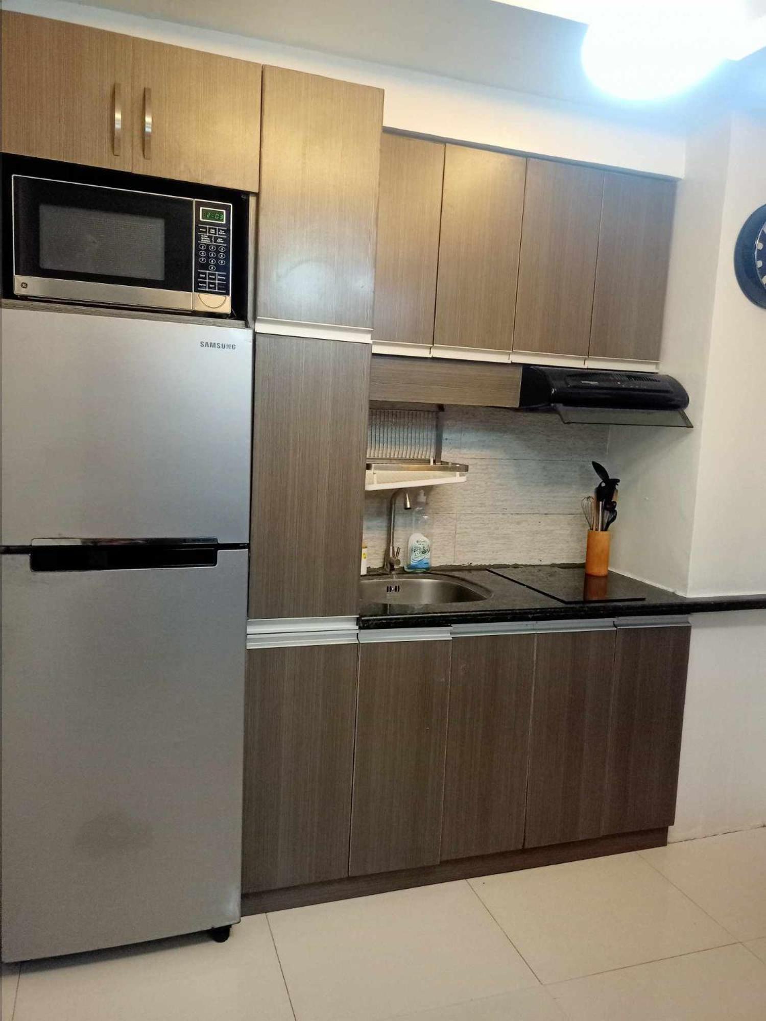 2 Bedrooms Units Forbes Area 5Th Avenue Bgc Center มะนิลา ภายนอก รูปภาพ