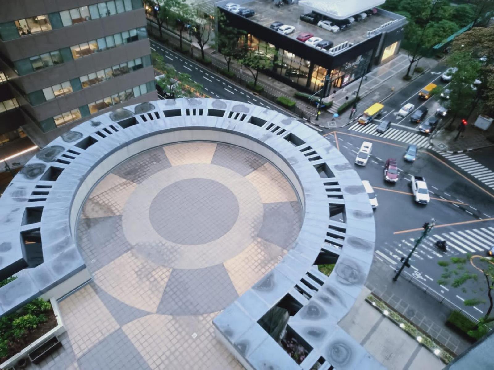2 Bedrooms Units Forbes Area 5Th Avenue Bgc Center มะนิลา ภายนอก รูปภาพ