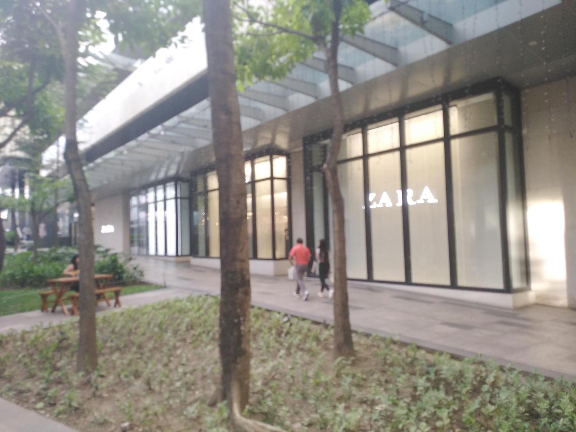 2 Bedrooms Units Forbes Area 5Th Avenue Bgc Center มะนิลา ภายนอก รูปภาพ
